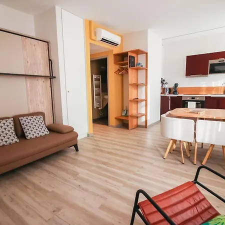 Les Halles Positives, Draps Compris Et Climatisation * Sarlat-la-Caneda